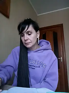 Francenia lolis online show from 02-05-25, 06:35