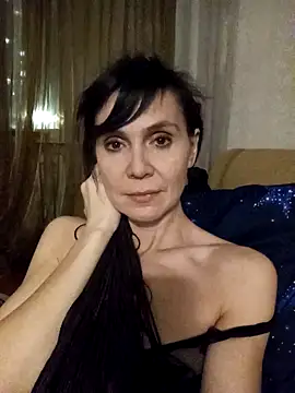 Francenia lolis online show from 02-14-25, 08:15