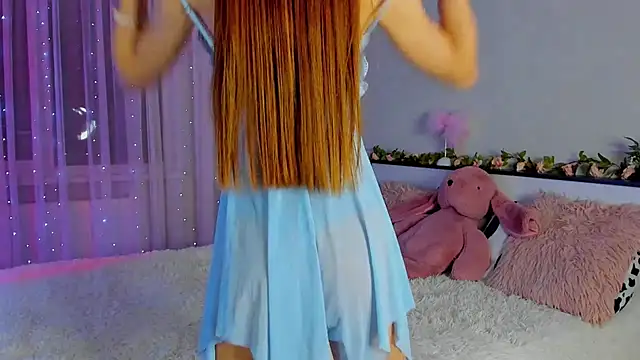 Snapshot of Undertheskin chatting on 12-01-24, 04:29 Undertheskin online show from 12-01-24, 04:29