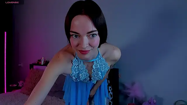 Snapshot of Undertheskin chatting on 03-22-25, 04:04 Undertheskin online show from 03-22-25, 04:04