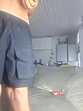 NICJOHNS online show from 12-20-24, 03:47