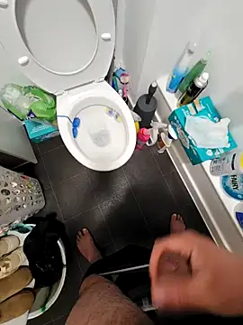 eric69 69 online show from 12-16-24, 06:21