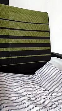 Snapshot of juliya_Les chatting on 03-01-25, 09:51 juliya Les online show from 03-01-25, 09:51