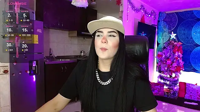 Snapshot of BABYFANTASY_1 chatting on 12-21-24, 06:02 BABYFANTASY 1 online show from 12-21-24, 06:02