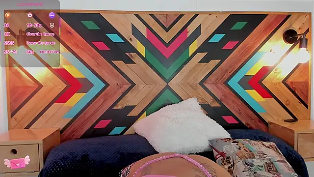 NaiirobiSwan online show from 11-15-25, 07:32