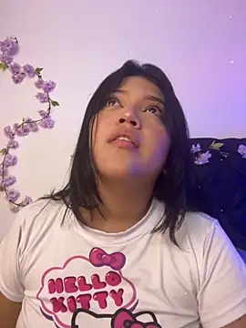 Snapshot of alisson_carolina73 chatting on 10-17-25, 04:48 alisson carolina73 online show from 10-17-25, 04:48