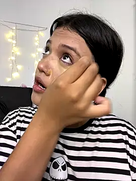 Snapshot of alisson_carolina73 chatting on 10-26-25, 09:10 alisson carolina73 online show from 10-26-25, 09:10