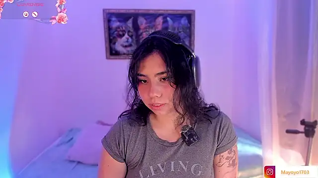 Snapshot of kiki_cavilll chatting on 02-16-26, 02:46 kiki cavilll online show from 02-16-26, 02:46