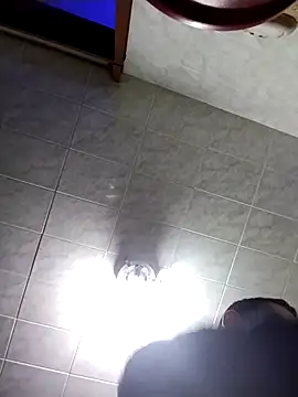 Snapshot of Professor_Leo_ chatting on 11-03-25, 09:54 Professor Leo online show from 11-03-25, 09:54