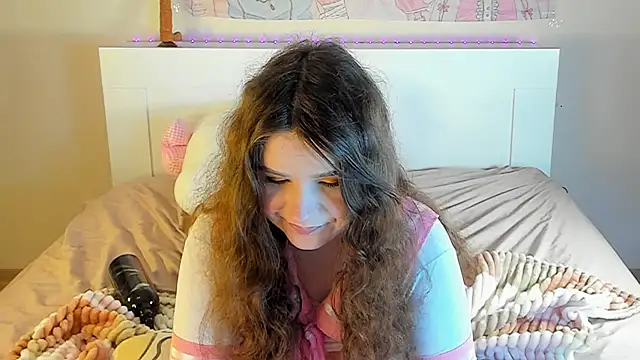 Snapshot of kuraii1_ chatting on 02-11-25, 05:26 kuraii1  online show from 02-11-25, 05:26