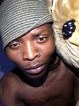 Snapshot of Mzulonesausy chatting on 11-09-25, 06:17 Mzulonesausy online show from 11-09-25, 06:17