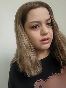 cansuozell online show from 11-06-25, 09:32