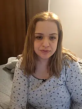 cansuozell online show from 12-16-25, 06:57