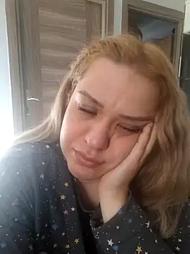 cansuozell online show from 04-23-26, 05:52