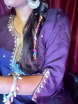 SexyAndHottie online show from 09-22-25, 03:41