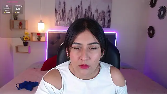 Snapshot of mia_aira chatting on 12-30-24, 08:04 mia aira online show from 12-30-24, 08:04