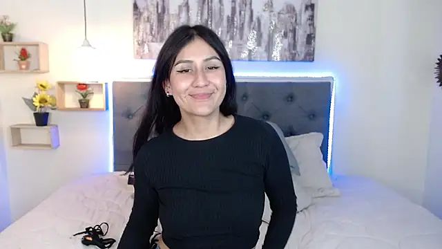 Snapshot of mia_aira chatting on 01-23-25, 08:56 mia aira online show from 01-23-25, 08:56