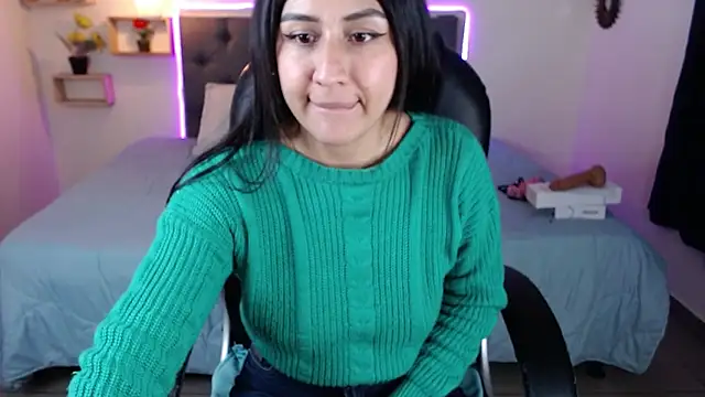 Snapshot of mia_aira chatting on 02-05-25, 08:25 mia aira online show from 02-05-25, 08:25