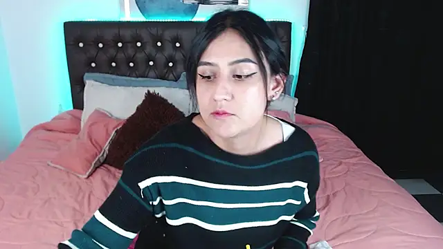 Snapshot of mia_aira chatting on 02-28-25, 07:35 mia aira online show from 02-28-25, 07:35