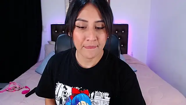 Snapshot of mia_aira chatting on 03-12-25, 07:59 mia aira online show from 03-12-25, 07:59