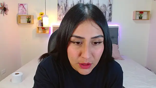 Snapshot of mia_aira chatting on 09-09-25, 03:22 mia aira online show from 09-09-25, 03:22