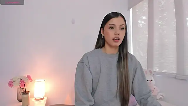 Snapshot of Brisa_blue chatting on 10-21-25, 04:51 Brisa blue online show from 10-21-25, 04:51