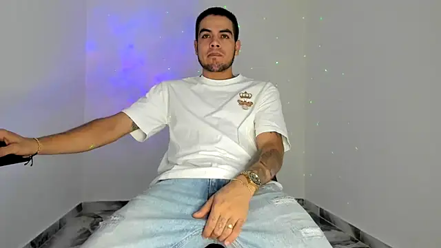 Snapshot of mikee_scooth chatting on 02-27-26, 05:35 mikee scooth online show from 02-27-26, 05:35