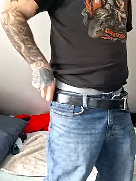 PNTlooker256 online show from 02-19-26, 06:15