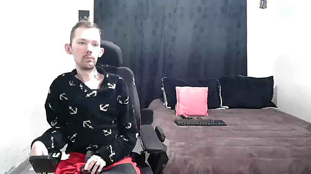 Sophia and Thomas online show from 02-14-25, 11:31