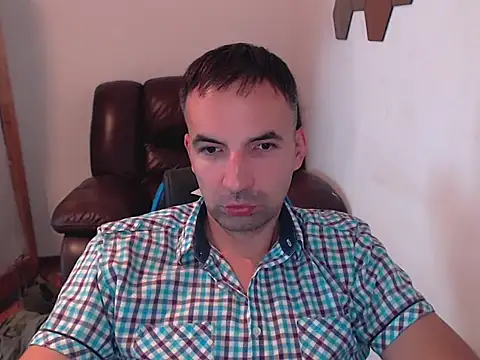 Leo 1617 online show from 09-09-25, 01:54