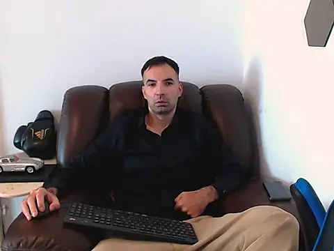 Leo 1617 online show from 10-10-25, 10:25