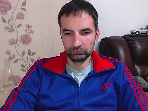 Snapshot of Leo_1617 chatting on 11-15-25, 06:04 Leo 1617 online show from 11-15-25, 06:04