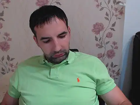 Snapshot of Leo_1617 chatting on 12-14-25, 02:44 Leo 1617 online show from 12-14-25, 02:44