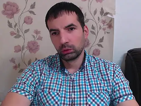 Snapshot of Leo_1617 chatting on 01-11-26, 05:40 Leo 1617 online show from 01-11-26, 05:40