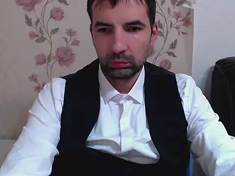 Snapshot of Leo_1617 chatting on 01-12-26, 07:08 Leo 1617 online show from 01-12-26, 07:08