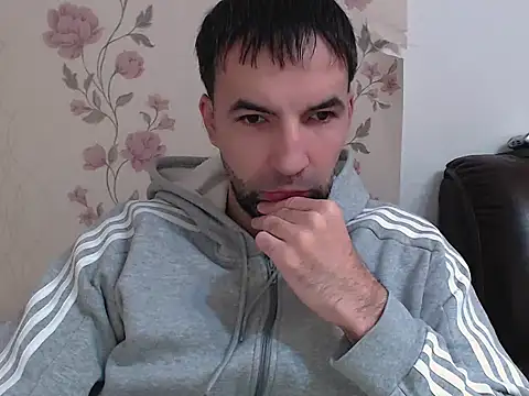 Snapshot of Leo_1617 chatting on 01-16-26, 11:47 Leo 1617 online show from 01-16-26, 11:47