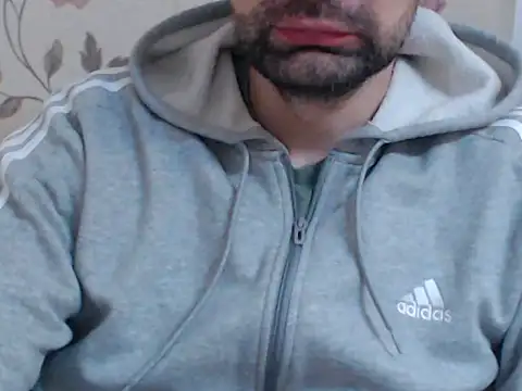 Snapshot of Leo_1617 chatting on 02-03-26, 01:49 Leo 1617 online show from 02-03-26, 01:49