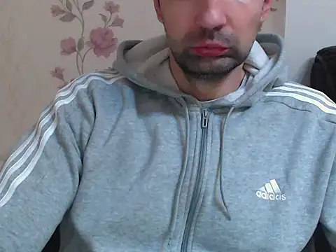 Snapshot of Leo_1617 chatting on 02-09-26, 01:04 Leo 1617 online show from 02-09-26, 01:04