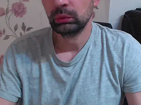 Snapshot of Leo_1617 chatting on 02-15-26, 11:23 Leo 1617 online show from 02-15-26, 11:23