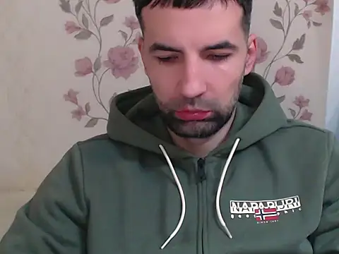 Snapshot of Leo_1617 chatting on 03-01-26, 01:24 Leo 1617 online show from 03-01-26, 01:24