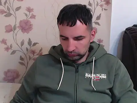 Snapshot of Leo_1617 chatting on 03-19-26, 04:00 Leo 1617 online show from 03-19-26, 04:00