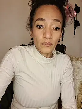 SamaraMartinez online show from 04-25-26, 08:06