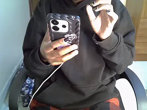 Caryyyl online show from 03-08-26, 10:19