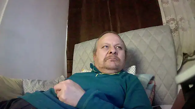 Snapshot of amylrmm1903 chatting on 01-11-26, 10:20 amylrmm1903 online show from 01-11-26, 10:20