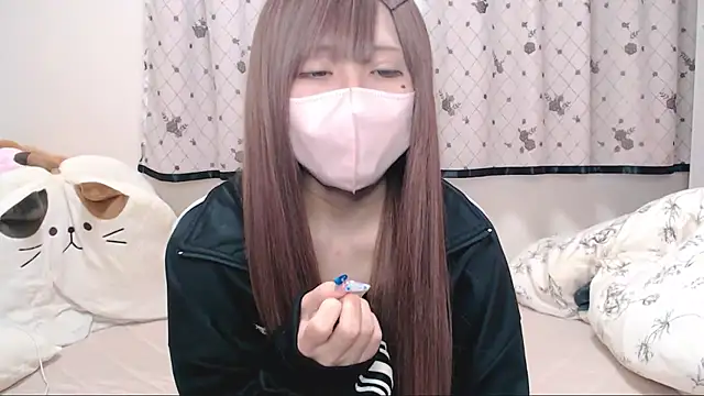  hiyor  online show from 04-24-26, 08:33