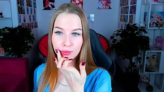 CuteMousee online show from 12-29-24, 02:42