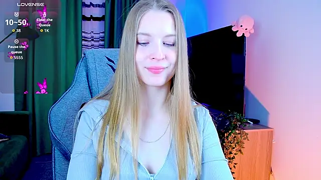 CuteMousee online show from 04-26-26, 06:33