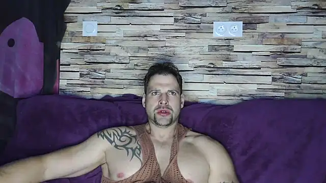 XxBigboybandxX online show from 03-14-25, 06:50