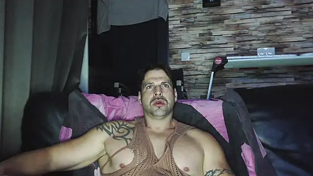 XxBigboybandxX online show from 12-17-25, 07:09