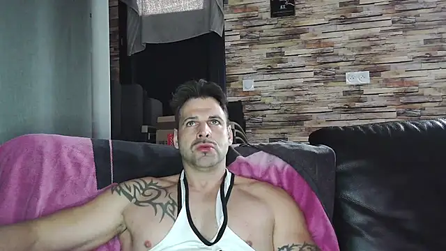 XxBigboybandxX online show from 02-05-26, 12:43